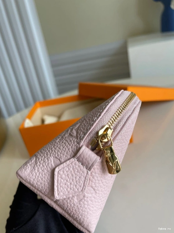 LOUIS VUITTON POUCH COSMETIC 0724